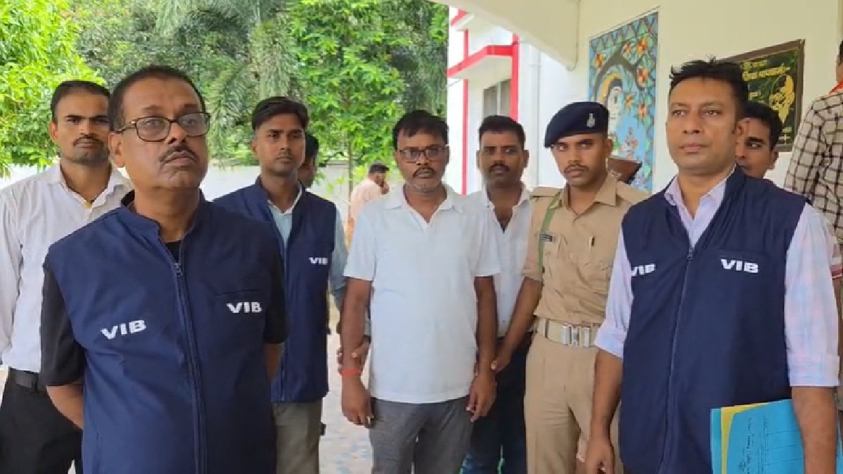 अररिया में उद्योग विभाग के महाप्रबंधक 50 हजार की रिश्वत लेते गिरफ्तार, निगरानी की बड़ी कार्रवाई